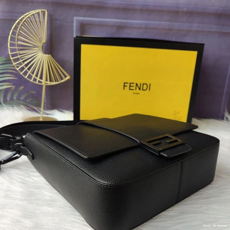 Cheap HOT In Romano Fendi Baguette Black Cuoio Leather Medium Messenger 0718